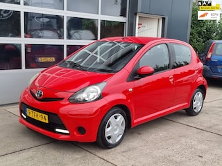 Toyota Aygo 1.0 VVT-i Aspiration Automaat 33dkm! 5-deurs airco
