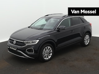 Volkswagen T-Roc 1.5 TSI Life Edition 150PK | Automaat | Multimedia Pakket | Achteruitrijcamera | Privacy Glass | 17'' Lichtmetaal |