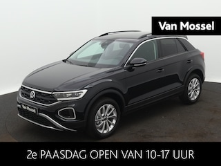 Volkswagen T-Roc 1.5 TSI Life Edition 150PK | Automaat | Multimedia Pakket | Achteruitrijcamera | Privacy Glass | 17'' Lichtmetaal |