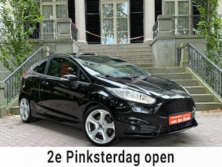 Ford Fiesta 1.6 ST2 182Pk Navi Camera Leder Cruise Climate Ctr Stoelverwarming Full Options