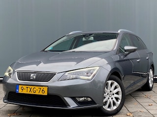 Seat Leon ST BWJ 2014 | 1.6 TDI 111PK Style Bus. | TREKHAAK | CLIMA | LEER | LED | PDC 2X | NAVI | CRUISE | STOELVERW | PRIVACY GLASS