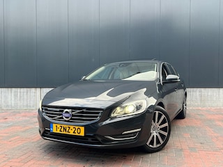Volvo V60 2.4 D6 AWD Plug-In Hybrid Summum * Navi * Cruise * Camera *