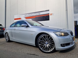 BMW 3-serie Coupé 325i Executive