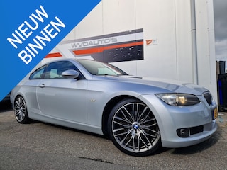 BMW 3-serie Coupé 325i Executive