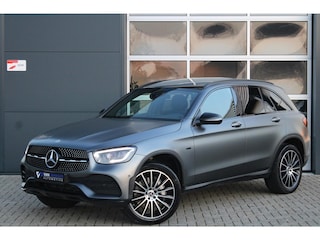 Mercedes-Benz GLC 300e 4MATIC AMG-Line | Pano | Burmester | 20''