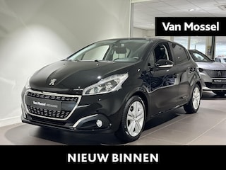 Peugeot 208 1.2 PureTech Signature | Parkeersensoren | Navigatie