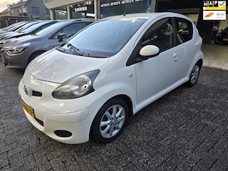 Toyota Aygo 1.0-12V Comfort Navigator | AUTOMAAT | 2E EIGENAAR | AIRCO | ELEC PAKKET |