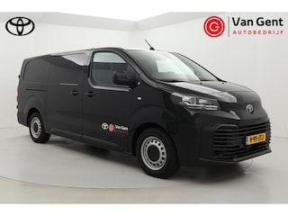 Toyota Proace Challenger Extra Range Long L2 75 kWh | Trekhaak | Apple Carplay / Android Auto | Lat om lat | 3-zits | Cruise Control | Airco | Parkeersensoren achter