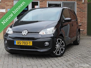 Volkswagen Up 1.0 BMT high up!|Parkeersensor|Cruise control|Multifunctioneel stuurwiel.