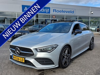 Mercedes-Benz CLA Shooting Brake 180 136pk Business Solution AMG | Navi | Apple Carplay+Android Auto | Elek.Stoel.Verstel+Geheugen | Stoelverwarming | Panorama Schuifdak | Keyless Entry | Pdc V+A+Assist+Camera | 18''lm