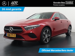 Mercedes-Benz A-klasse 250 e Luxury Line | Panorama - Schuifdak | Trekhaak Wegklapbaar | Sfeerverlichting | Winterpakket | DAB+ Radio | Achteruitrij Camera |