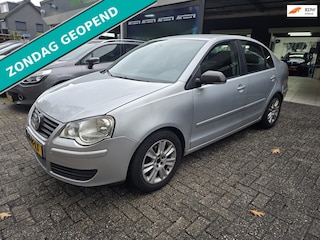 Volkswagen Polo 1.4-16V | APK TOT 03-26 | AIRCO | CRUISE | SEDAN UITV. |