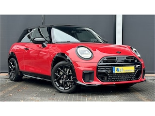 Mini Cooper 1.5 C John Cooper Works L / Pano / HUD / Stoel/stuur verwr.