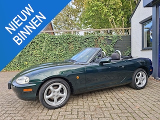 Mazda MX-5 1.6i Mooie auto! Nieuwe 15" en banden