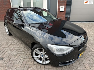 BMW 116i Business+ / M-Sport / Pano / Camera / Navi / PDC / 18 inch / LED