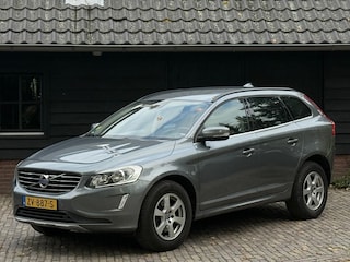 Volvo XC60 2.0 D3 FWD Momentum Camera/Parkeersensor v,a/Stoelverwarming/Blis