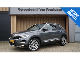 Volkswagen T-Roc 1.5 TSI 150pk DSG United Virtual Cockpit Trekhaak LED 18inch LM Adaptive Cruise *Zeer Nette T-Roc* 53698km!