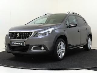 Peugeot 2008 1.2 PureTech Signature Navigatie | Erg lage km stand | Automaat