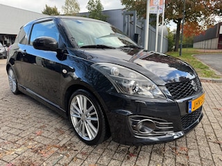 Suzuki Swift 1.6 Sport ,airco, elec pakket 17"inch wielen, stoel verwarming, getint glas, nwe apk, keyless-go 91.292 km *rijklaar*