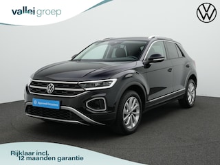 Volkswagen T-Roc 1.5 TSI 150 pk DSG Style | Trekhaak | Navigatie | Stoelverwarming | Parkeersensoren voor/achter | Adaptive Cruise