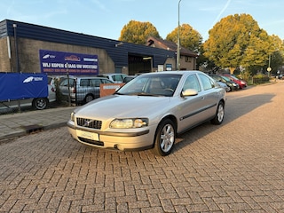 Volvo S60 2.4 2X SLEUTEL + BOEKJES!