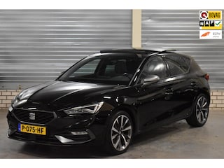 Seat Leon Sportstourer 1.0 eTSI FR Business Intense + Panoramadak|Virtual Cockpit|Led Verlichting|Parkeerassistent/Sensoren|