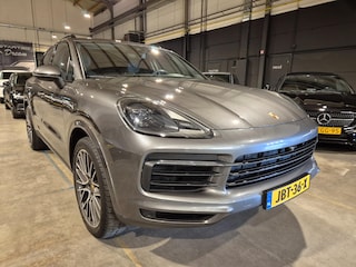 Porsche Cayenne 3.0 - 1e Eigenaar - Dealeronderh - Panoramadak - Sportleder - HuD - SportCrono - Bose - 21inch