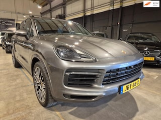 Porsche Cayenne 3.0 - 1e Eigenaar - Dealeronderh - Panoramadak - Sportleder - HuD - SportCrono - Bose - 21inch