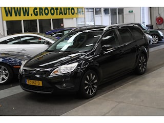 Ford Focus Wagon 1.6-16V Futura Airco, Trekhaak, Stuurbekrachtiging