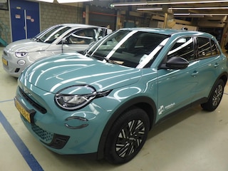 Fiat 600 1.2 Hybrid Urban 136pk Automaat | Navigatie by App | Parkeersensoren | Full-LED | Cruise Control | !!