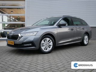 Skoda Octavia Combi 1.0 e-TSI 110pk DSG Business Edition | Elektrisch bedienbare achterklep | Trekhaak uitklapbaar | Voorstoelen verwarmd