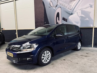 Volkswagen Touran TSI Comfortline Business 7zits|Massage|Camera|Allseason|