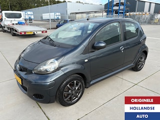 Toyota Aygo 1.0-12V Navi ParkeerSensor Airco 1e Eig van Oma