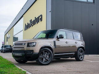 Land Rover Defender P300e 110 X-Dynamic Trekhaak l Schuif-/kantel Panorama dak l Black Pack l 20 Inch l
