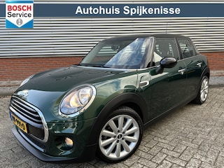 Mini Cooper 1.5 Business | Panoramadak | 17'' LMV | Navigatie | British Racing Green | 5 deurs |