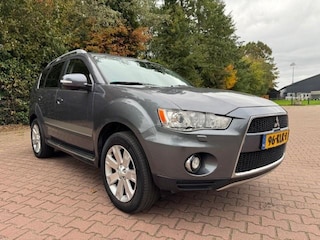 Mitsubishi Outlander 2.4 INTENSE+ 4WD/LPG-G3/THAAK/ODAK/LEER/ACARPLAY/CAM/XENON