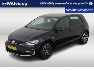 Volkswagen Golf E-DITION Navigatie / Parkeersensoren / Camera / LED verlichting / Warmtepomp / Airco-Clima