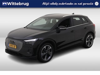 Audi Q4 40 Edition 77 kWh / Zwenkbare Trekhaak / 20 Inch / Getint glas / Smartphone Interface / elect. Achterklep