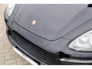 Porsche Cayenne 4.8 - V8 Turbo Automaat - Youngtimer!