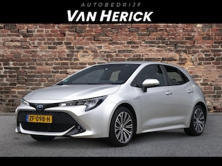 Toyota Corolla 1.8 Hybrid First Edition | Camera | Trekhaak | Lane Assist