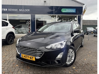 Ford Focus Wagon 1.0 EcoBoost Titanium NAVI / LED / TREKHAAK