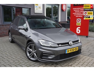 Volkswagen Golf 1.5 TSI Highline Business R / Pano / Trekhaak / ACC / Carplay / Dyna Audio