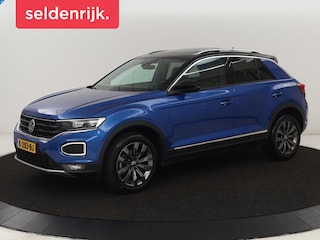 Volkswagen T-Roc 1.5 TSI Sport | Panoramadak | Carplay | Adaptive cruise | Camera | Afneembare Trekhaak | Navigatie | Active Info Display