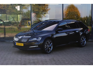 Skoda Superb Combi 1.4 TSI iV 218 PK Sportline Business PHEV, Keyless, Uitklapbare Trekhaak, Carplay, Memory, 4 Stoelverwarming