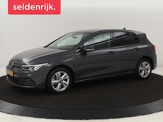 Volkswagen Golf 1.5 TSI Life Business | Adaptive Cruise | Stoelverwarming | Camera | Memory | Carplay | Navigatie | Sfeerverlichting