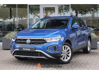 Volkswagen T-Roc 1.5 Life Business TSI 150pk | Virtual | Carplay | Climate | Adaptive | Lane Assist | LED