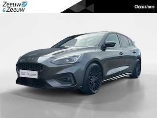 Ford Focus 2.3 EcoBoost ST-3 | Navigatie | Apple carplay & android auto | Parkeersensor voor en achter | Achteruitrijcamera | Bang & Olufsen audio | Winter pack | Draadloos opladen mobiel | Cruise control | 12 maanden garantie! |