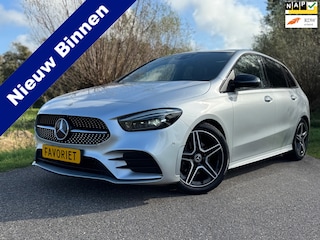 Mercedes-Benz B-klasse 200 Business Solution AMG / Automaat / Panorama dak / Camera / Navigatie / Elektrische stoelen + verwarming