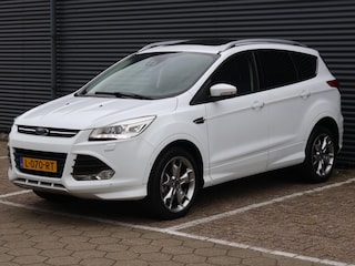 Ford Kuga 1.5 Titanium Styling Pack 4WD|Pano|Autopark|Automaat|Leder