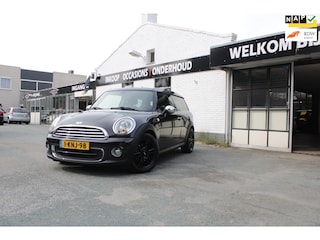 Mini Clubman 1.6 One Chili / Pano / Navi / Parkeersensoren / Dealer onderhouden